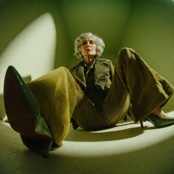 Monochromatic green room - Free generative AI Prompt Collection – Photos, Drawings & 3D Prompts