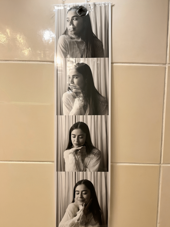 Vertical photostrip - Free generative AI Prompt Collection – Photography, Drawings & 3D Prompts